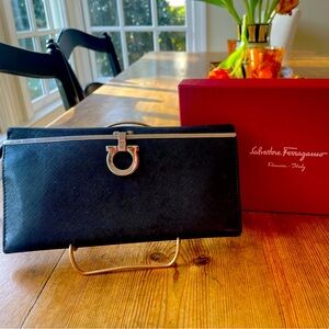 Ferragamo Continental Wallet